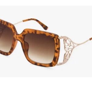 Tortoise Shell Mermaid Square Sunglasses